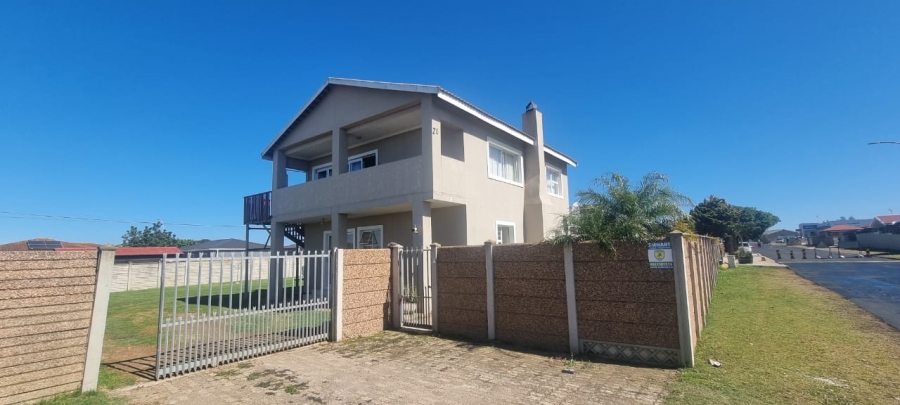 To Let 3 Bedroom Property for Rent in Jeffreys Bay Central Eastern Cape